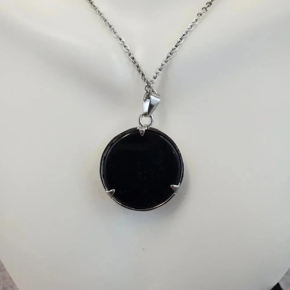 Obsidian Sun and Moon Pendant Necklace - Picture 7 of 8